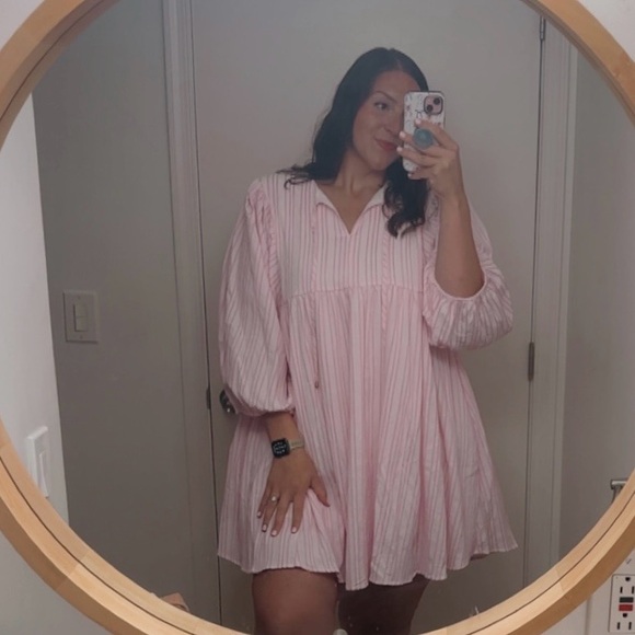 Meet your Posher, Emily - Picture 1 of 2